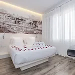 Hotel Abril 37