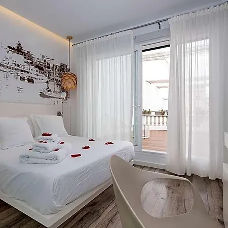 Hotel Abril 37 3*