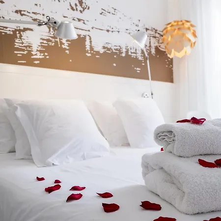 Abril 37 Hotel 3*