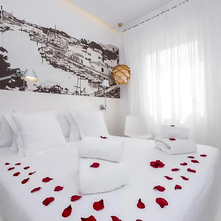 Abril 37 Hotell