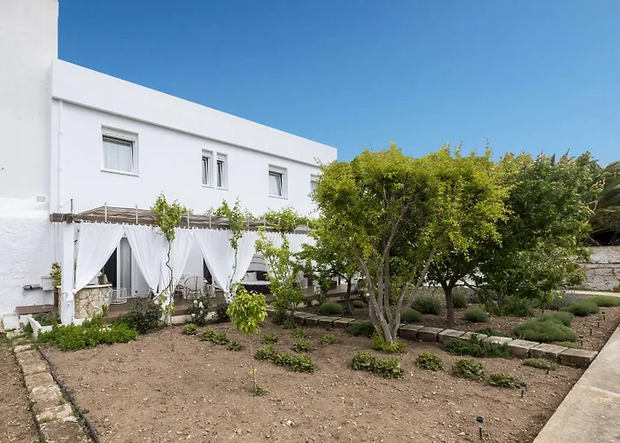 Abril 37 3* Ciutadella (Menorca)